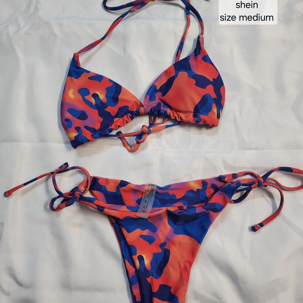 SHEIN Multicolor Camouflage Bikini Set